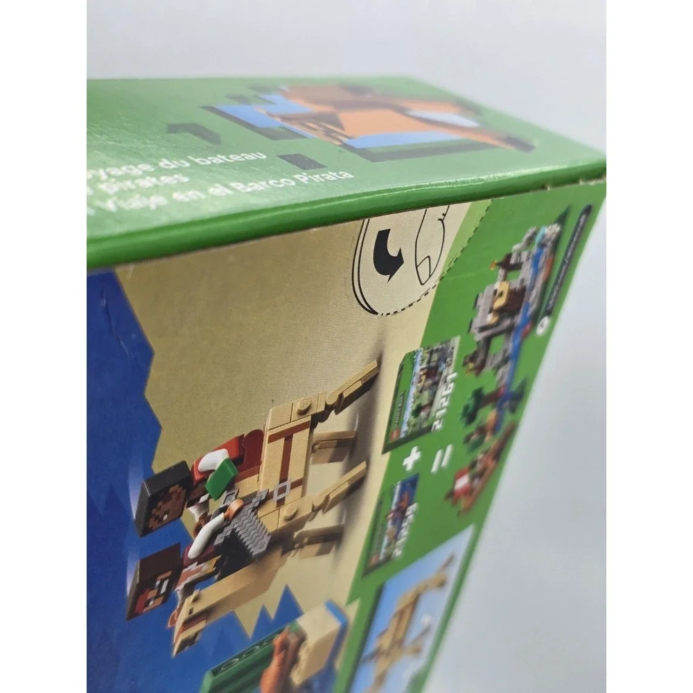 2 Lot - LEGO Minecraft 21268 The Baby Pig House &‎ 21259 The Pirate Ship Voyage